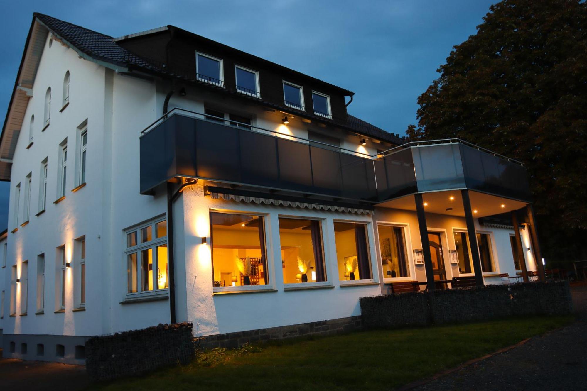 Luebkes Ferienwohnungen & Apartments Allendorf  Exteriér fotografie